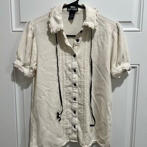 Hot Topic Cream Button-Up Blouse